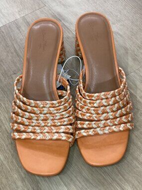 NEW Women’s Universal Thread Rachel Sandals